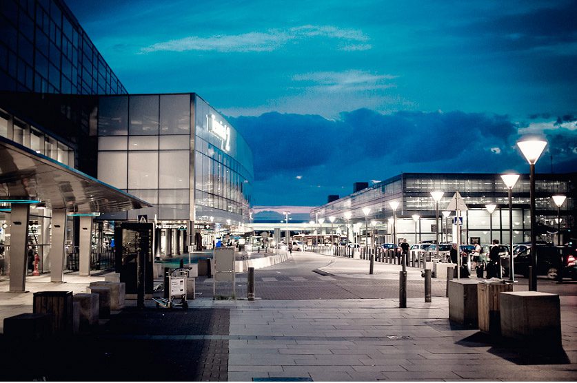 Frieri i lufthavn 1