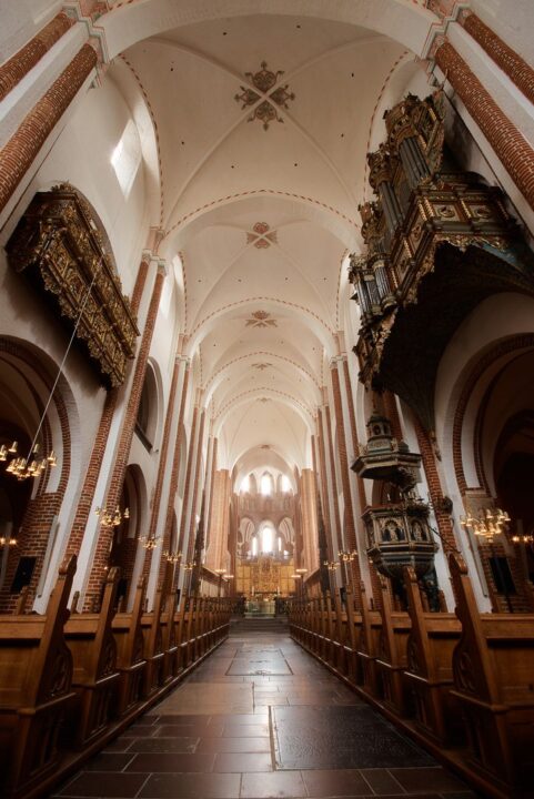 Bryllupsfotograf Roskilde - Vielse i Roskilde Domkirke