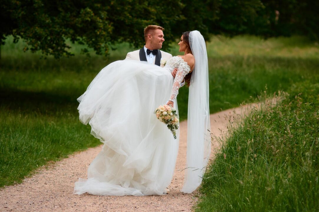 Fotograf til bryllup - bryllupsportræt - Klampenborg