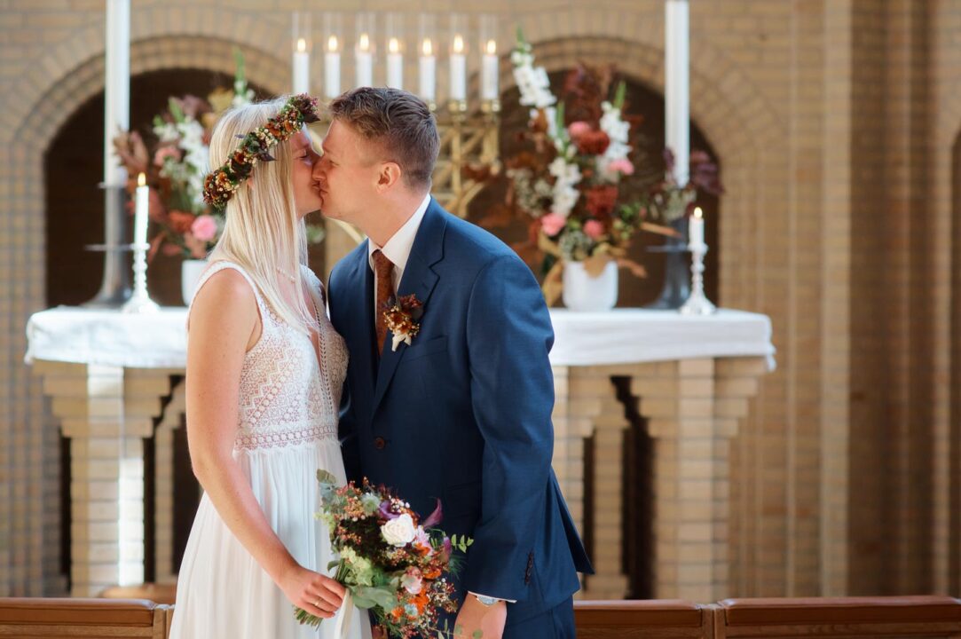 Bryllupsfotograf København - Vielse i Grundtvigs Kirke